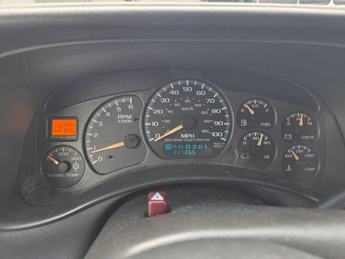 Used 2002 Chevrolet Avalanche 2500 image 12