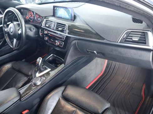 Used 2018 BMW 440i Gran Coupe w/ M Sport Package RWD image 42