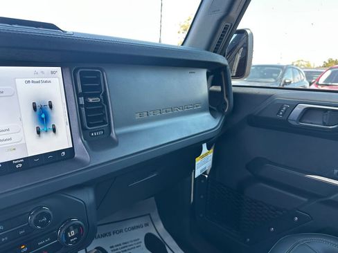 New 2025 Ford Bronco Badlands image 63