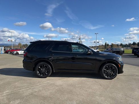 Used 2022 Dodge Durango GT w/ GT Premium Group image 7
