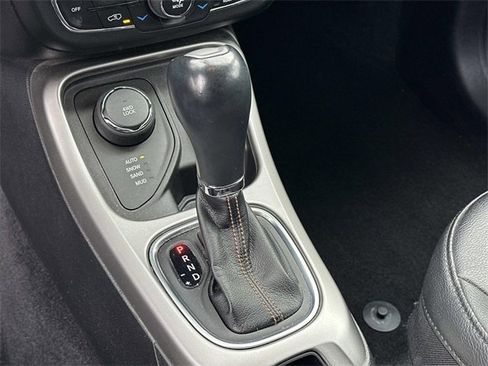 Certified 2019 Jeep Compass Latitude image 23