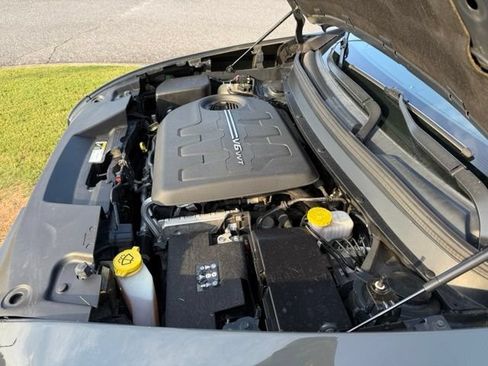 Used 2018 Jeep Cherokee Limited AWD/4WD image 34
