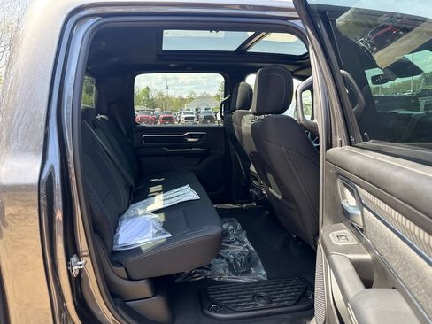 New 2026 RAM 1500 4x4 Crew Cab image 11
