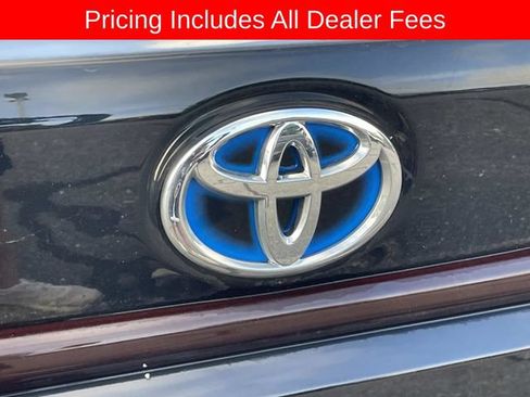 Used 2023 Toyota Corolla XLE FWD image 7