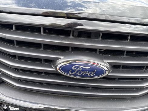 Used 2016 Ford F150 XLT w/ Equipment Group 302A Luxury image 3