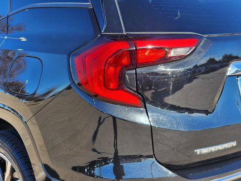 Used 2019 GMC Terrain Denali w/ Advanced Safety Package image 5