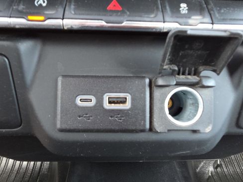 Used 2024 Chevrolet Silverado 1500 W/T w/ WT Value Package image 30