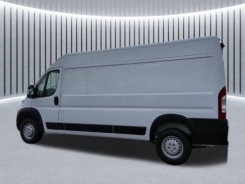 New 2026 RAM ProMaster 2500 w/ Premium Convenience Group image 16