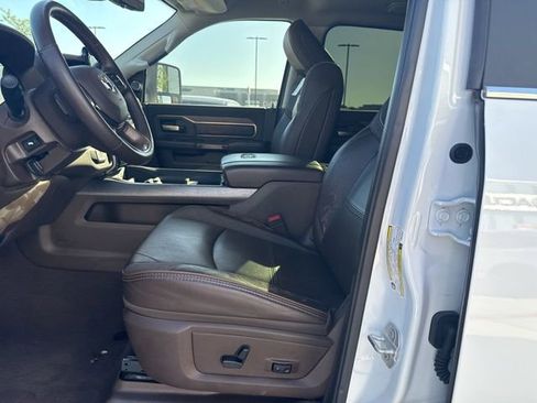 Used 2025 RAM 3500 Longhorn image 10