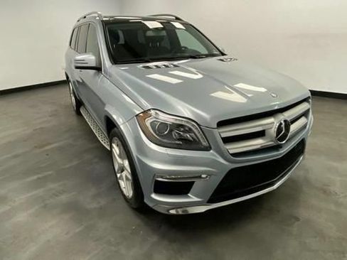 Used 2015 Mercedes-Benz GL 550 4MATIC image 10