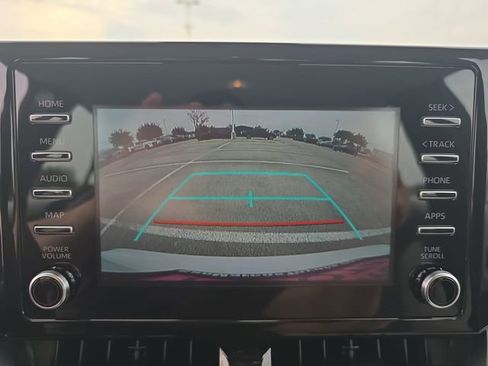 Used 2020 Toyota Corolla L image 23