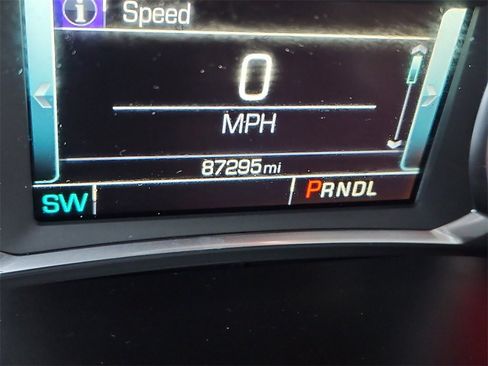 Used 2019 Chevrolet Traverse RS image 13