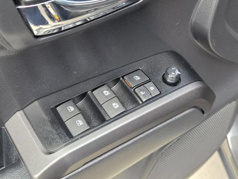 Used 2023 Toyota Tacoma TRD Off-Road w/ Technology Package RWD image 23