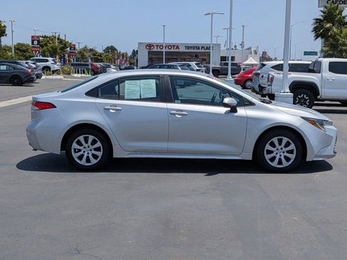 Used 2023 Toyota Corolla LE FWD image 4