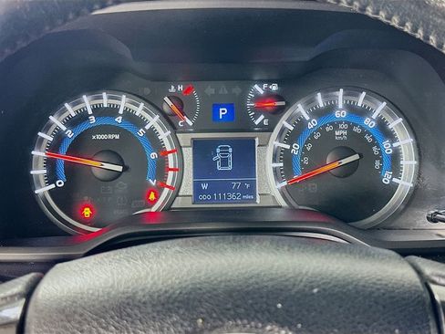 Used 2016 Toyota 4Runner Trail Premium AWD/4WD image 24