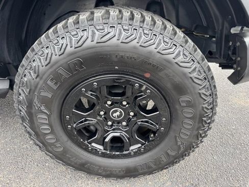 Used 2021 Ford Bronco Wildtrak image 11