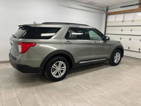 Used 2020 Ford Explorer XLT w/ Equipment Group 202A image 13