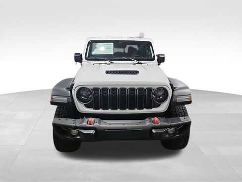 New 2026 Jeep Gladiator Mojave w/ Steel Bumper Group AWD/4WD image 3