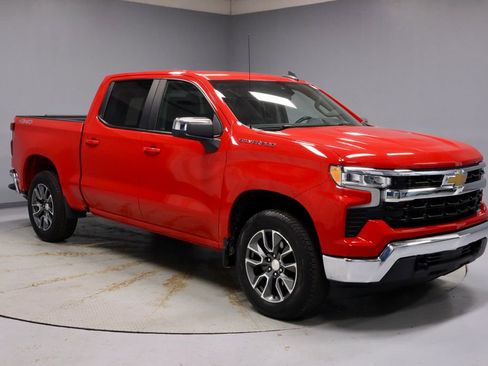 Used 2024 Chevrolet Silverado 1500 LT image 1