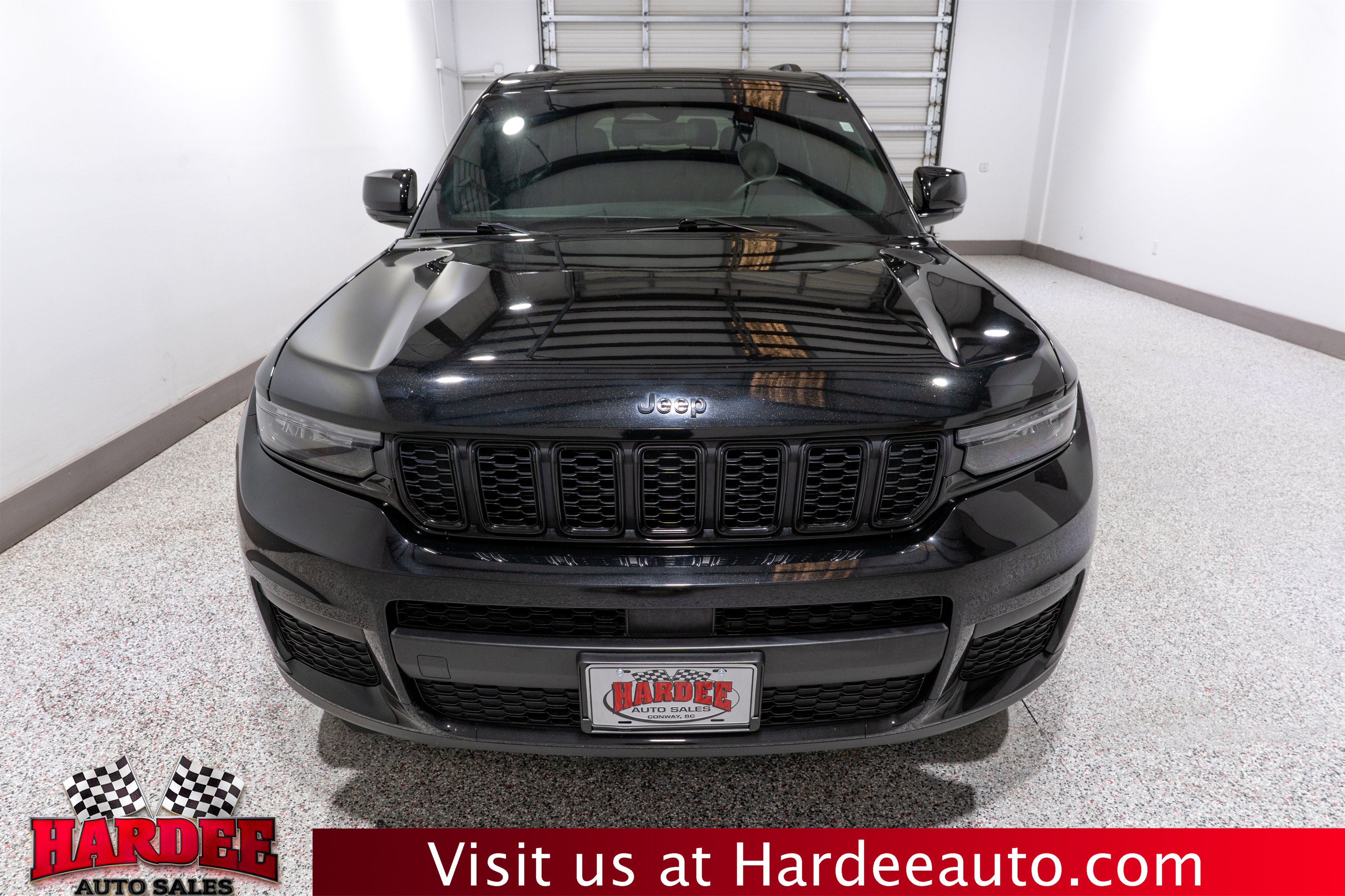 Used 2023 Jeep Grand Cherokee L Laredo AWD/4WD image 7