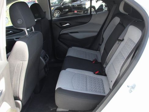 Used 2023 Chevrolet Equinox LT w/ Driver Convenience Package image 30