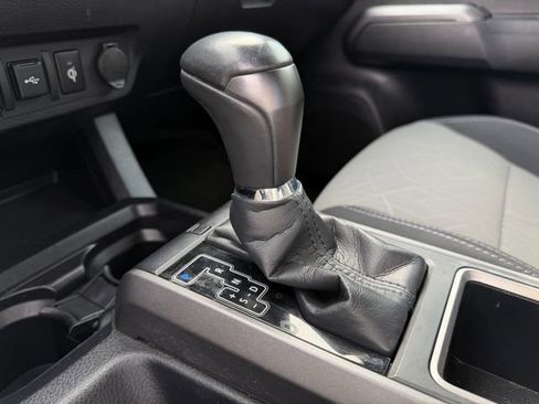 Certified 2020 Toyota Tacoma TRD Off-Road image 20