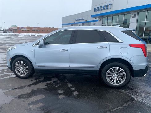 Used 2017 Cadillac XT5 Luxury w/ Driver Awareness Package image 5