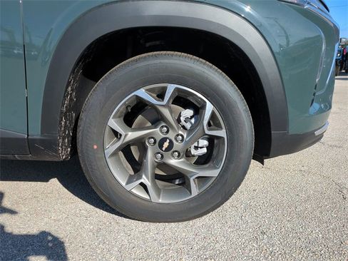 New 2026 Chevrolet Trax LT w/ Driver Confidence Package image 11