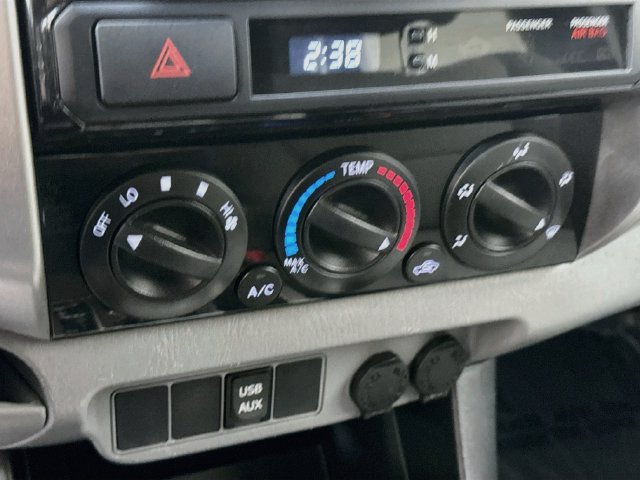 Used 2014 Toyota Tacoma 4x4 Double Cab w/ SR5 Package image 15