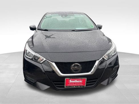 Used 2021 Nissan Versa SV image 5