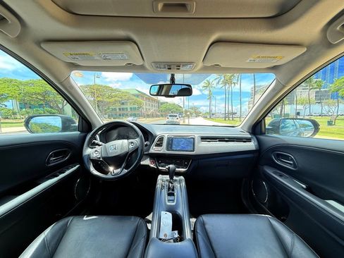 Used 2016 Honda HR-V EX-L image 10