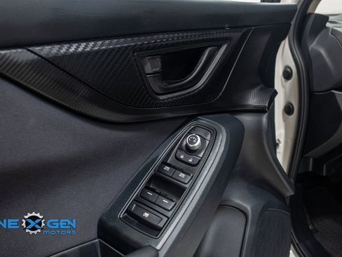 Used 2020 Subaru Crosstrek 2.0i Premium w/ Moonroof Package 2 image 10