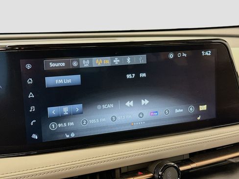 Used 2024 Nissan Ariya AWD image 21