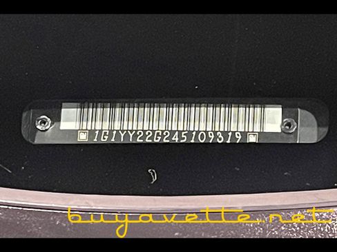 Used 2004 Chevrolet Corvette Coupe w/ Preferred Equipment Group image 26