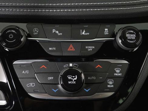 New 2026 Chrysler Pacifica Select image 27