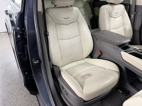 Used 2020 Cadillac XT5 Premium Luxury image 24
