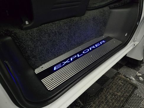 New 2025 GMC Savana 2500 Extended w/ Driver Convenience Package image 40