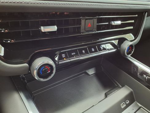 New 2025 Chevrolet Tahoe LS image 13