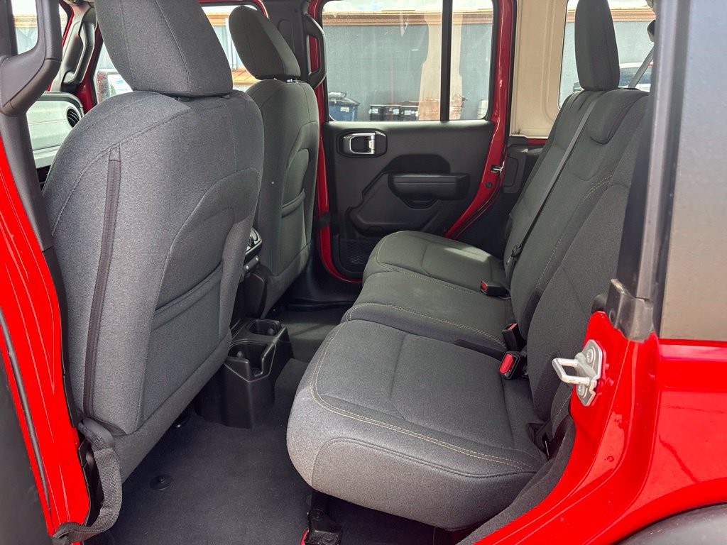 Used 2024 Jeep Wrangler Unlimited Sport AWD/4WD image 12