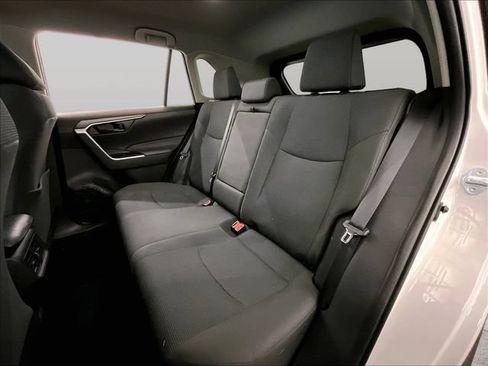 Used 2025 Toyota RAV4 LE AWD/4WD image 25
