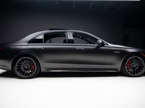 Used 2024 Mercedes-Benz S 63 AMG S image 39