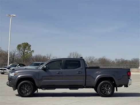 Used 2023 Toyota Tacoma SR5 image 3