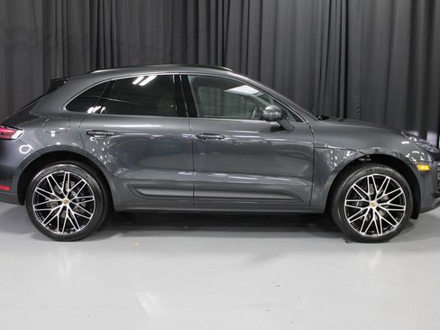 New 2026 Porsche Macan image 8