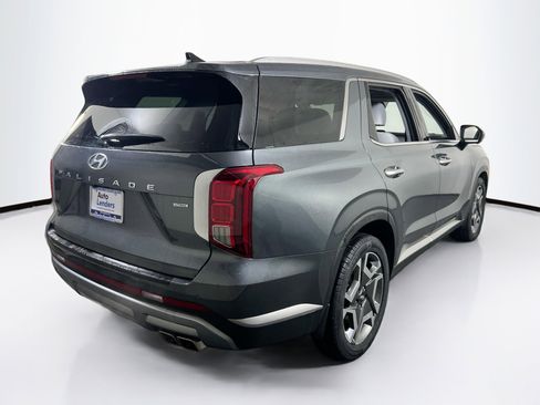 Used 2023 Hyundai Palisade SEL w/ Premium Package image 5