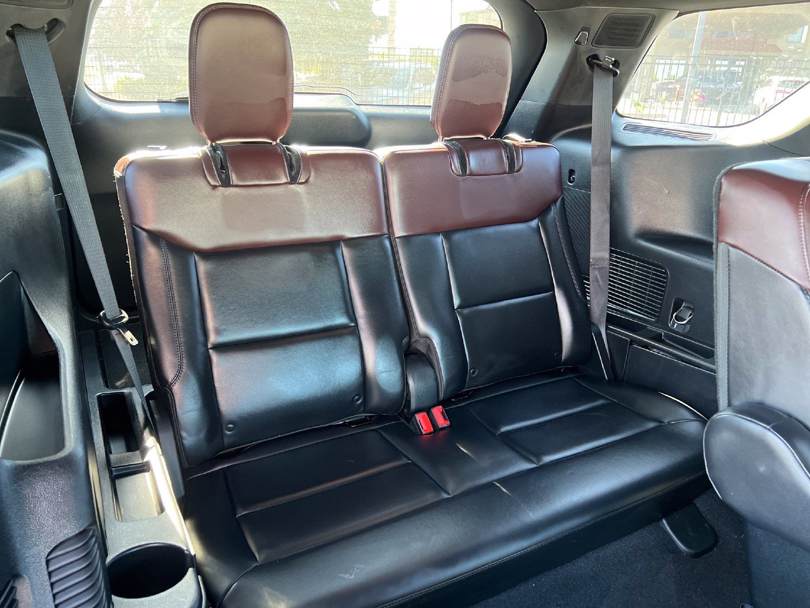 Used 2020 Ford Explorer Platinum w/ Premium Technology Package AWD/4WD image 27