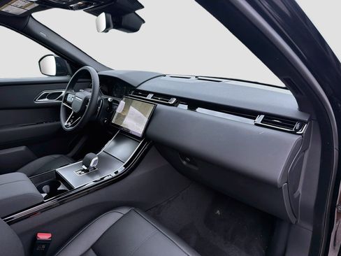 New 2026 Land Rover Range Rover Velar S AWD/4WD image 14