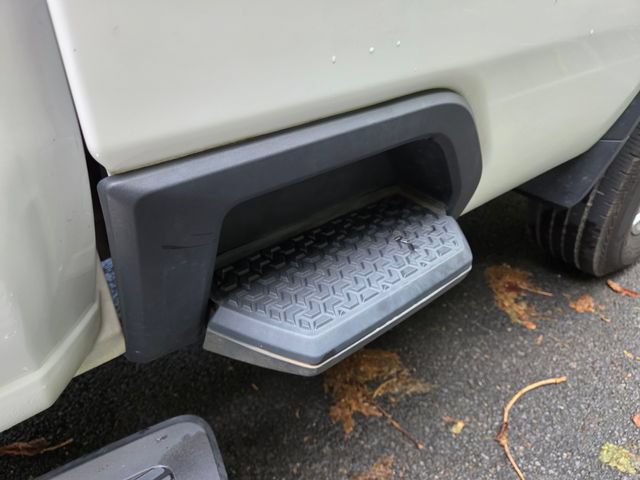 Used 2023 Chevrolet Silverado 2500 LT AWD/4WD image 38