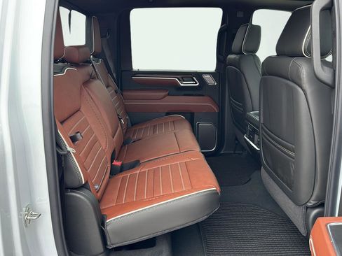 New 2026 GMC Sierra 3500 Denali Ultimate AWD/4WD image 29