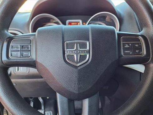 Used 2019 Dodge Journey SE w/ Blacktop Package image 9