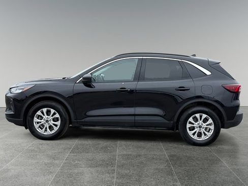 Used 2024 Ford Escape Active w/ Tech Pack #1 image 3